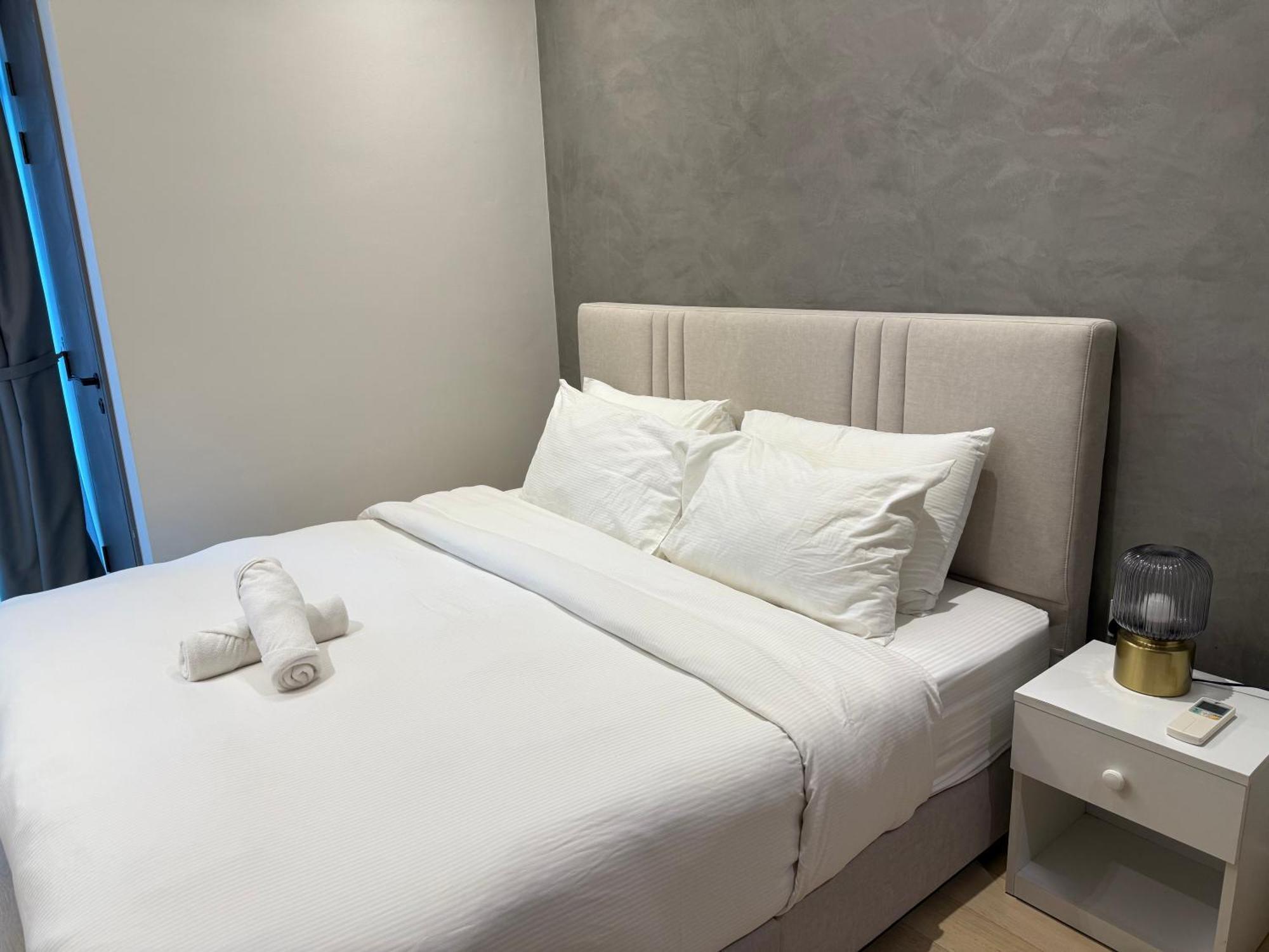 Night At Eaton Residences Klcc Pangsapuri Kuala Lumpur