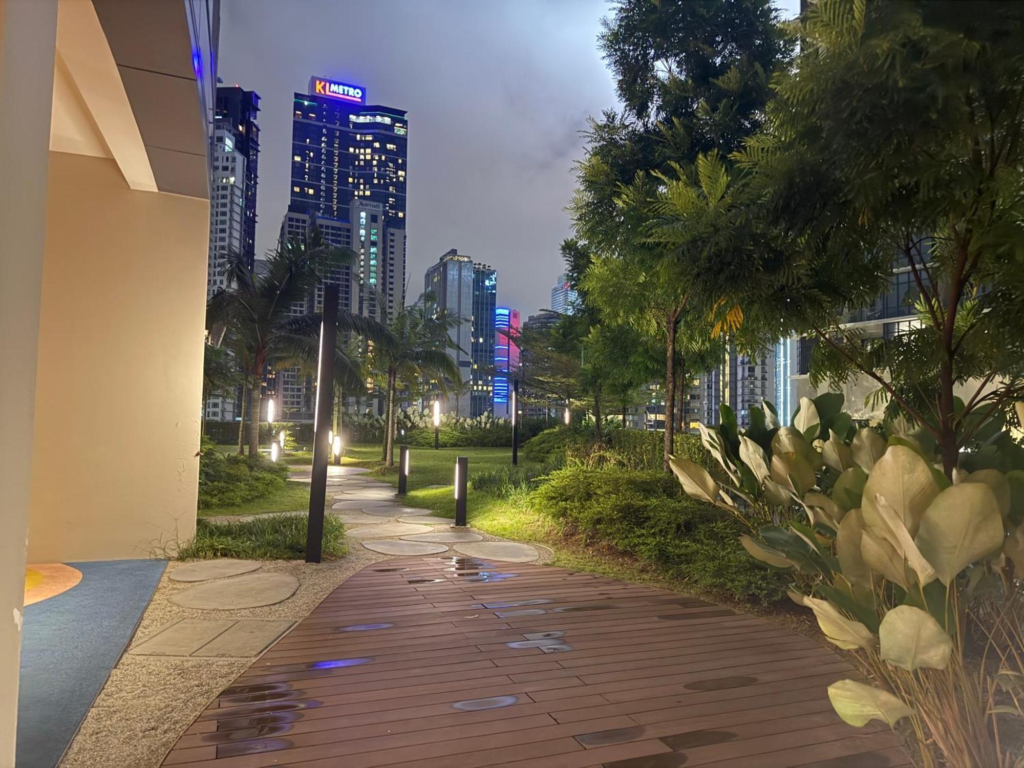 Night At Eaton Residences Klcc